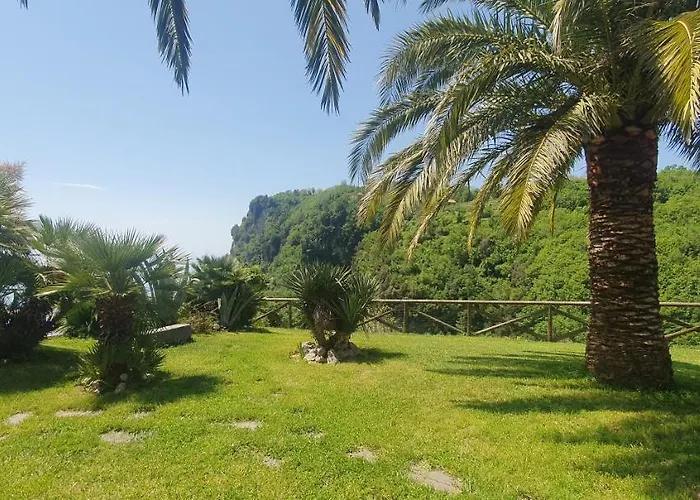 La Cicogna Oda ve Kahvaltı Agerola